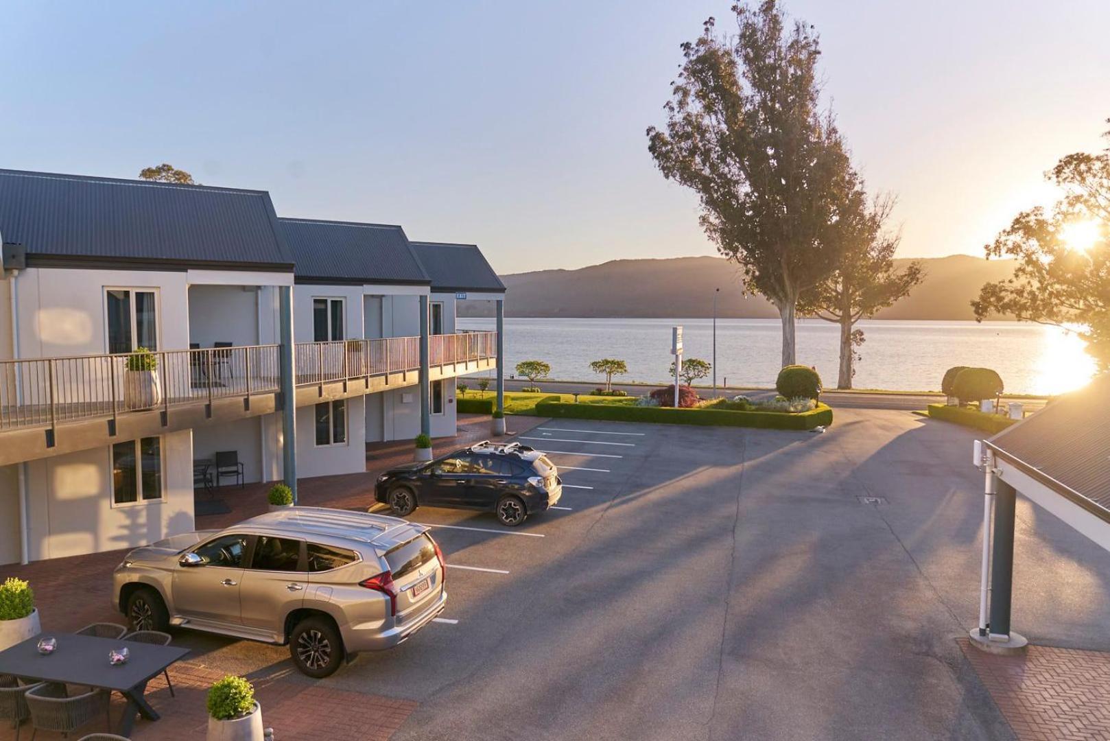 Radfords On The Lake Te Anau Esterno foto